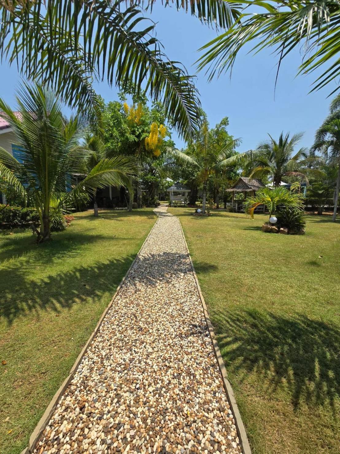 Happy Mind Resort Pran Buri Exterior foto